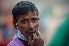 থুতনিতে মাস্ক