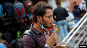 থুতনিতে মাস্ক