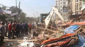 ফুটপাতের অবৈধ স্থাপনা নিজ উদ্যোগে সরিয়ে নিন : চসিক মেয়র