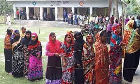 ডোমার পৌরসভায় চলছে শান্তিপূর্ণ ভোট গ্রহণ