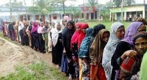 ডোমার পৌরসভায় চলছে শান্তিপূর্ণ ভোট গ্রহণ