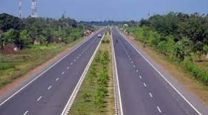 দিনাজপুর-গোবিন্দগঞ্জ আঞ্চলিক সড়ক ৪ লেনে উন্নতকরণের কাজ ৮০ ভাগ সম্পন্ন