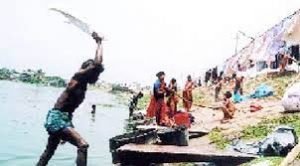 কুমিল্লায় দুইশত বছরের পুরাতন চৌধুরীপাড়া ধোপা পল্লী 2 কুমিল্লায় দুইশত বছরের পুরাতন চৌধুরীপাড়া ধোপা পল্লী