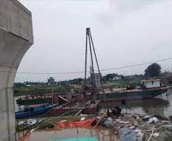 কেরানীগঞ্জের মোল্লাবাজার ব্রিজের নির্মাণ কাজ দ্রুতগতিতে এগিয়ে চলছে