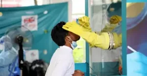 চট্টগ্রামের শিক্ষার্থীরা রোববার থেকে পাবে করোনার দ্বিতীয় ডোজ টিকা 4 চট্টগ্রামের শিক্ষার্থীরা রোববার থেকে পাবে করোনার দ্বিতীয় ডোজ টিকা