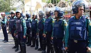 চট্টগ্রামে বিএনপির মানববন্ধন থেকে পুলিশকে ইটপাটকেল নিক্ষেপ 3 চট্টগ্রামে বিএনপি’র মানববন্ধন থেকে পুলিশকে ইটপাটকেল নিক্ষেপ