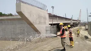 নড়াইলের কালনায় মধুমতি নদীতে সেতু নির্মাণের কাজ এগিয়ে চলেছে 5 নড়াইলের কালনায় মধুমতি নদীতে সেতু নির্মাণের কাজ এগিয়ে চলেছে