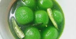 কুমিল্লায় মিষ্টির জগতে কাঁচা মরিচের ঝাঁজে সবুজ রঙের রসগোল্লা