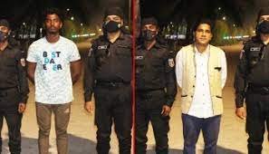 ইংরেজি সাইনবোর্ডের বিরুদ্ধে চসিকের অভিযান 2 ইংরেজি সাইনবোর্ডের বিরুদ্ধে চসিকের অভিযান