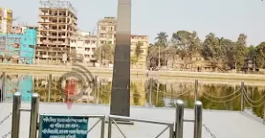 কুমিল্লায় প্রথম শহীদ মিনার নির্মাণ করা হয় ভিক্টোরিয়া সরকারি কলেজে