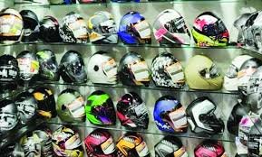 দুর্ঘটনায় প্রাণহানি রোধে মোটরসাইকেলে হেলমেট ব্যবহার করুন : আসাদুজ্জামান নূর