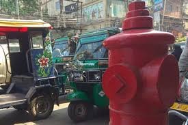 অগ্নিকান্ড নিয়ন্ত্রণে পানি পেতে চট্টগ্রাম মহানগরীর ৪১ ওয়ার্ডে ওয়াসা ফায়ার হাইড্রেন্ট বসাচ্ছে
