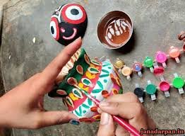 কুমিল্লায় ফেলনা জিনিসপত্র ছয়’শ মানুষের আয়ের উৎস