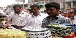 বরিশালে দেশি টুপির চাহিদা বেশি 3 বরিশালে দেশি টুপির চাহিদা বেশি