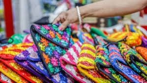 অনলাইনে ক্ষুদ্র ব্যবসা করে স্বাবলম্বী হয়ে উঠছেন অনেকেই 2 অনলাইনে ক্ষুদ্র ব্যবসা করে স্বাবলম্বী হয়ে উঠছেন অনেকেই