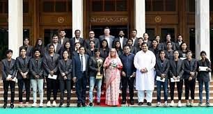 খেলাধুলায় সাফল্য অর্জনে আরো প্রতিযোগিতা ও প্রশিক্ষণের ওপর গুরুত্বারোপ প্রধানমন্ত্রীর