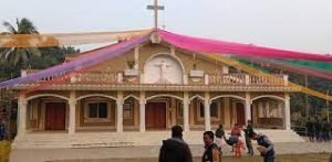 বড়দিনকে সামনে রেখে গোপালগঞ্জের ১৬৩ গীর্জায় উৎসবর আবহ 2 বড়দিনকে সামনে রেখে গোপালগঞ্জের ১৬৩ গীর্জায় উৎসবের আবহ