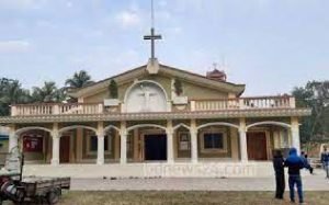 বড়দিনকে সামনে রেখে গোপালগঞ্জের ১৬৩ গীর্জায় উৎসবর আবহ 3 বড়দিনকে সামনে রেখে গোপালগঞ্জের ১৬৩ গীর্জায় উৎসবের আবহ